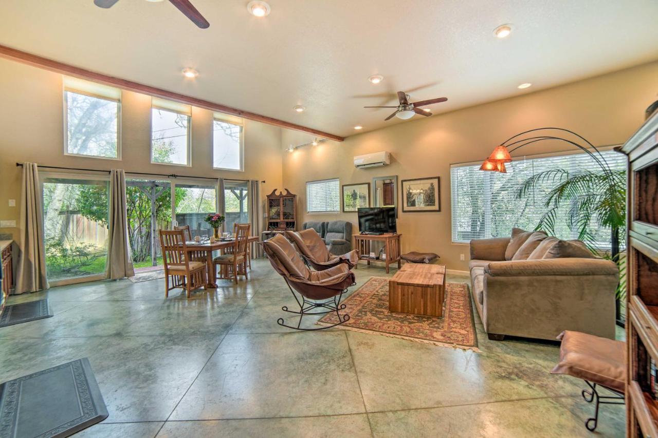Hilltop Loft Ukiah Vacation Rental! المظهر الخارجي الصورة